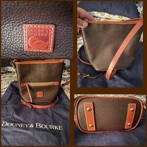 Great Holiday Gift! Pebble Grain Zip Crossbody. Like New. Color: Brown Tmoro.